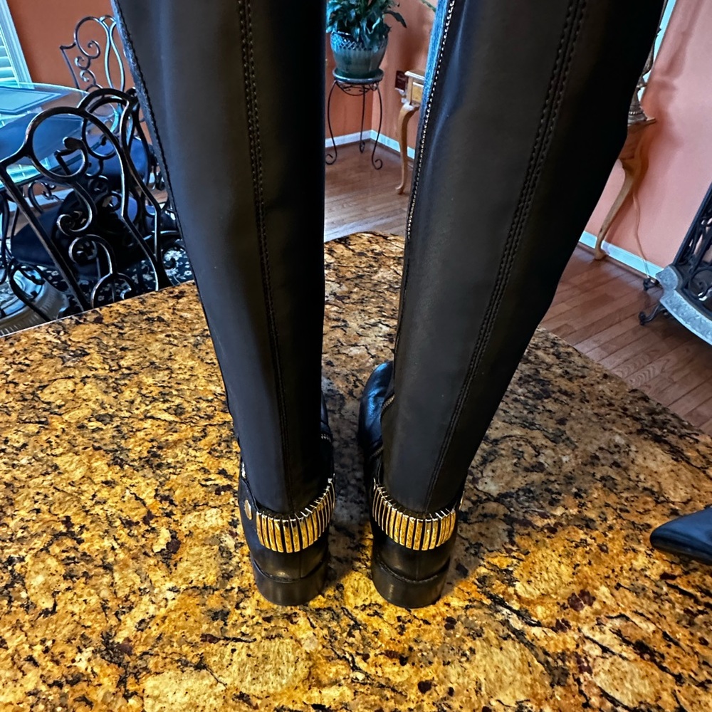 Steve Madden❤️Regina Boots~Sz-9-Leather &Stretch fabric in excellent condition. - Picture 2 of 10